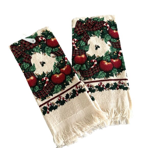 Cecil Saydah Other - Vtg Cecil Saydah Christmas 2pc Kitchen Towels Dish Wreath Apples Cotton Xmas NWT